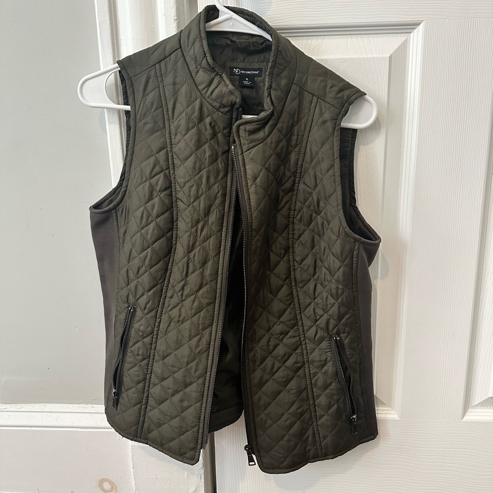 New Directions Quilted Dark Green Zipper Vest - Size S
